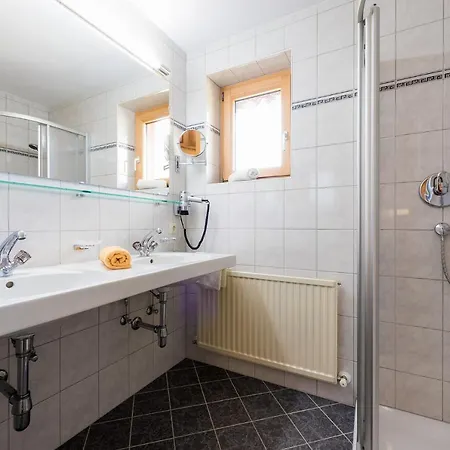 Ferienwohnungen am Matinesweg Serfaus Exterior foto